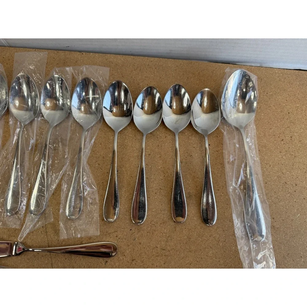 Mixed Lot of 13 Reed & Barton 18/10 Stainless China